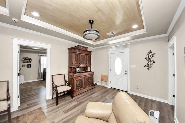 1106 S 8th Street, La Porte, TX 77571
