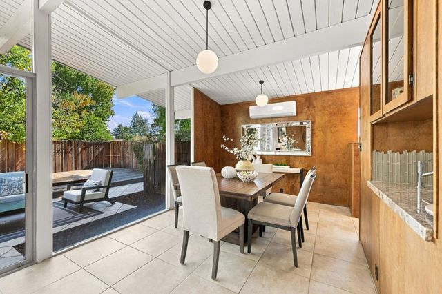 1729 Comstock Way, San Jose, CA 95124