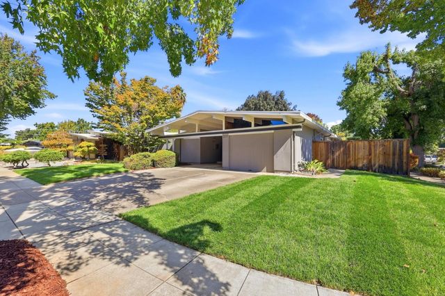 1729 Comstock Way, San Jose, CA 95124