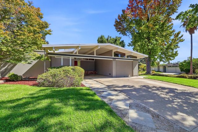 1729 Comstock Way, San Jose, CA 95124