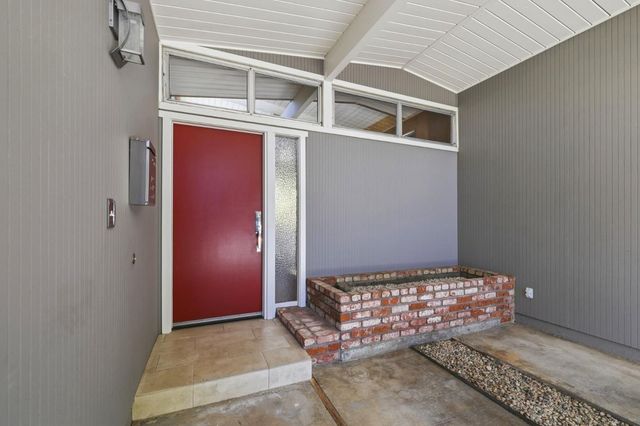 1729 Comstock Way, San Jose, CA 95124