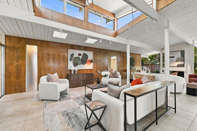 1729 Comstock Way, San Jose, CA 95124