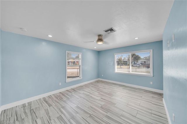 15 WILLOW ST, Lehigh Acres, FL 33936