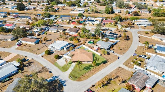 15 WILLOW ST, Lehigh Acres, FL 33936