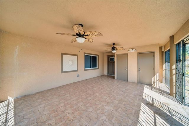 15 WILLOW ST, Lehigh Acres, FL 33936