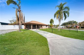 15 WILLOW ST, Lehigh Acres, FL 33936