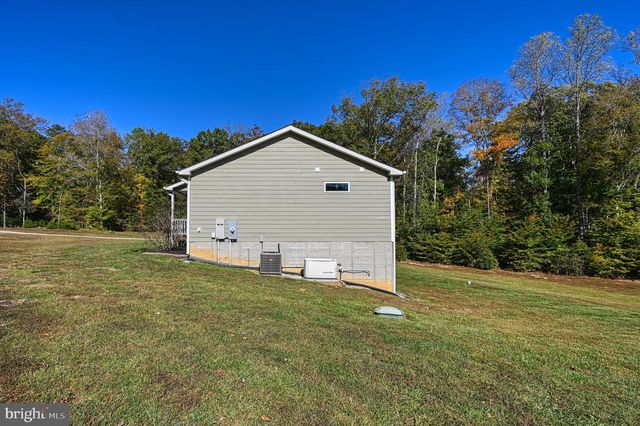 2300 BELLE MEADE RD, Bumpass, VA 23024