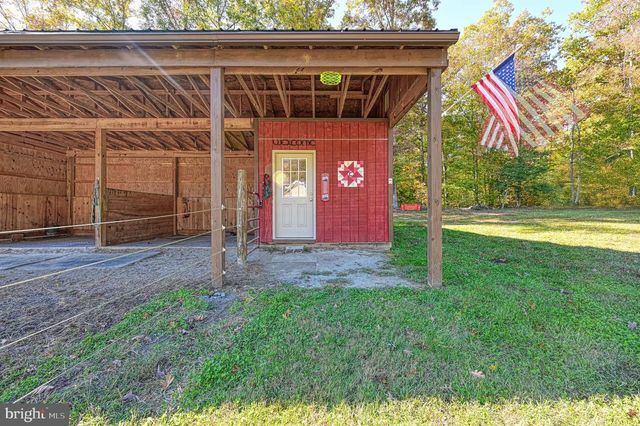 2300 BELLE MEADE RD, Bumpass, VA 23024