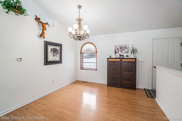 11412 Delmar Drive, Fenton, MI 48430