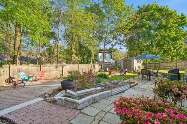 22 Spier Dr, Livingston Twp., NJ 07039