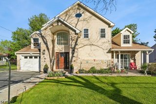 22 Spier Dr, Livingston Twp., NJ 07039