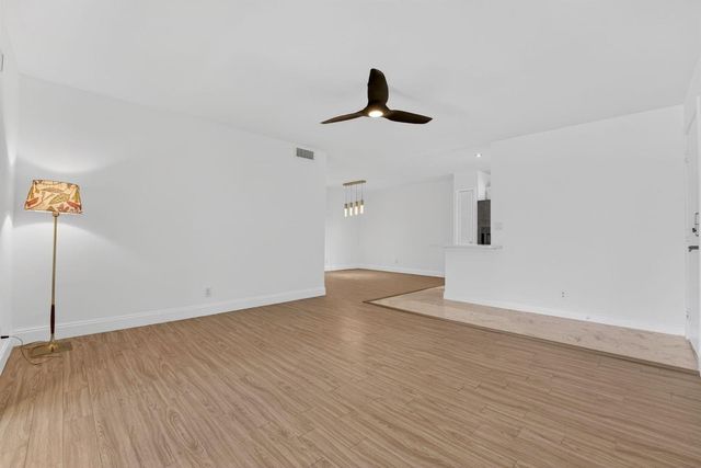 1174 NW 13th Street 242b, Boca Raton, FL 33486