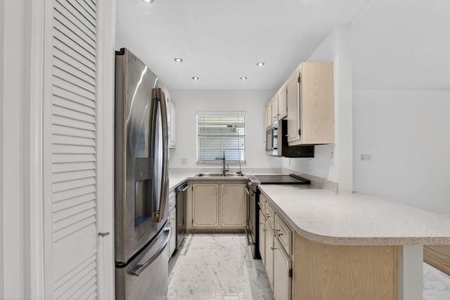 1174 NW 13th Street 242b, Boca Raton, FL 33486