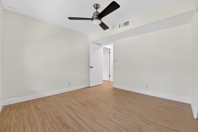 1174 NW 13th Street 242b, Boca Raton, FL 33486