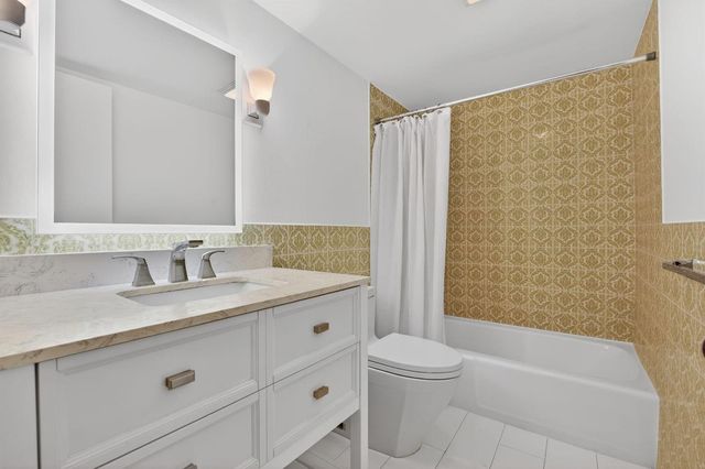 1174 NW 13th Street 242b, Boca Raton, FL 33486