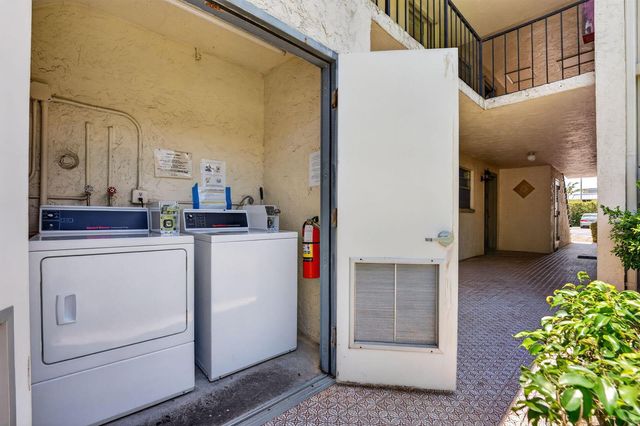1174 NW 13th Street 242b, Boca Raton, FL 33486