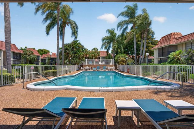 1174 NW 13th Street 242b, Boca Raton, FL 33486