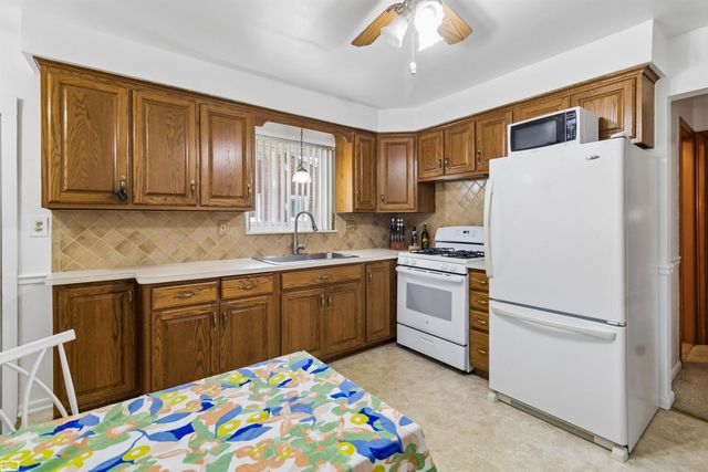 24705 Culver Street, St Clair Shores, MI 48080