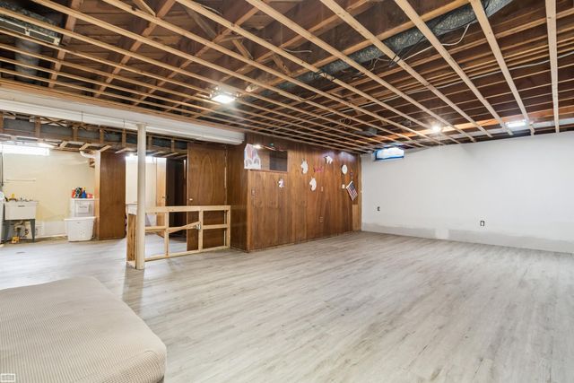 24705 Culver Street, St Clair Shores, MI 48080