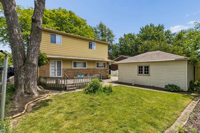 24705 Culver Street, St Clair Shores, MI 48080