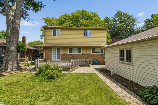 24705 Culver Street, St Clair Shores, MI 48080