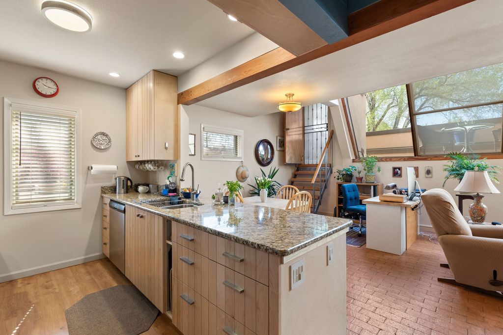 814 Camino De Monte Rey 112, Santa Fe, NM 87505