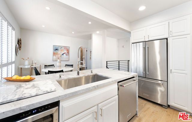 1920 Pandora Avenue 8, Los Angeles, CA 90025