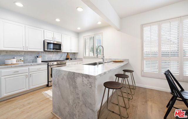 1920 Pandora Avenue 8, Los Angeles, CA 90025
