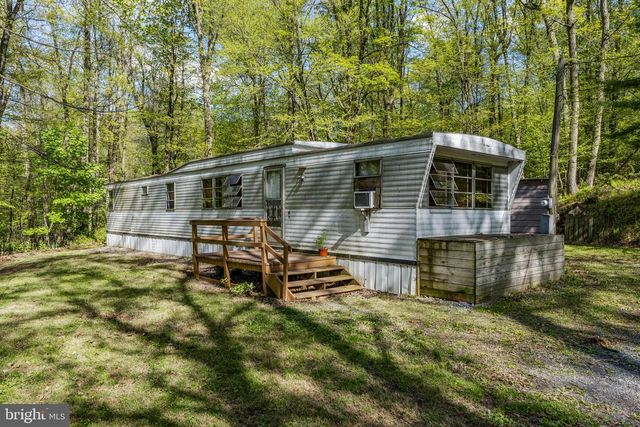 1528 HILLTOP RD, Mohnton, PA 19540