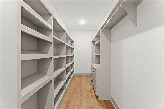 4842 Sturbridge Crescent NE, Roswell, GA 30075