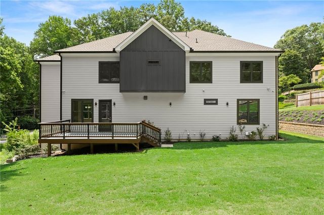 4842 Sturbridge Crescent NE, Roswell, GA 30075