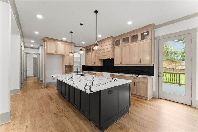 4842 Sturbridge Crescent NE, Roswell, GA 30075