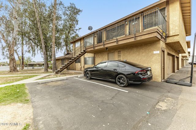 3302 W NORTHERN Avenue, Phoenix, AZ 85051