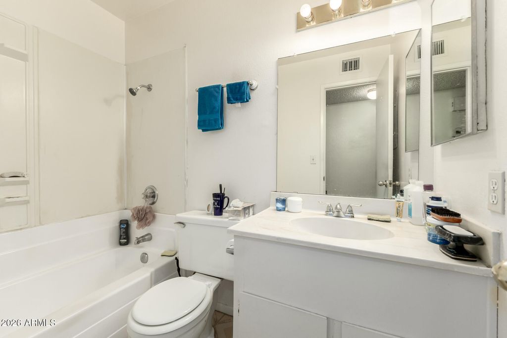3302 W NORTHERN Avenue, Phoenix, AZ 85051 — photo 3