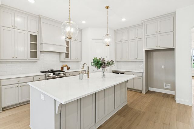 808 Mallard Drive, Aledo, TX 76008