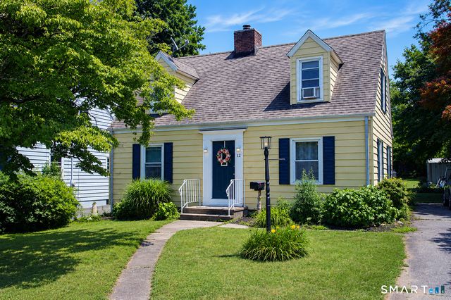 12 Edgewood Avenue, Ansonia, CT 06401