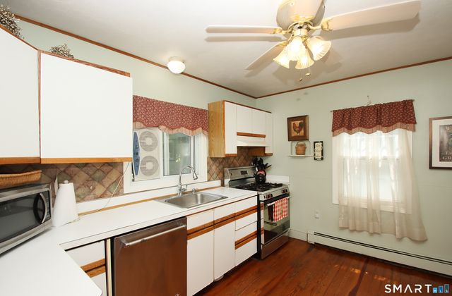 12 Edgewood Avenue, Ansonia, CT 06401