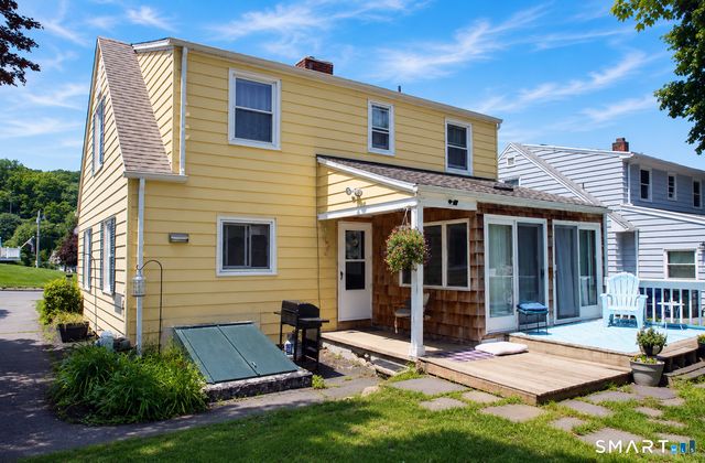 12 Edgewood Avenue, Ansonia, CT 06401