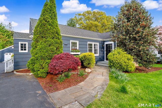 1747 Jennings Road, Fairfield, CT 06824