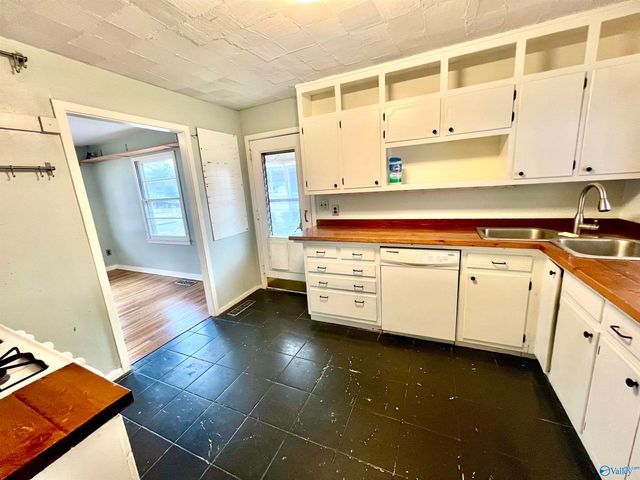 405 Ewing Street, Huntsville, AL 35805