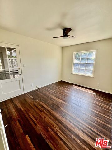 8345 Loyola Boulevard, Los Angeles, CA 90045