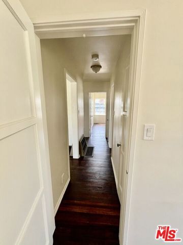 8345 Loyola Boulevard, Los Angeles, CA 90045