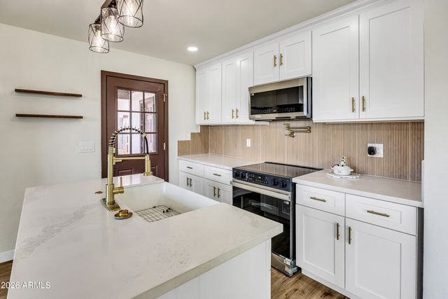 7256 E MCKELLIPS Road, Scottsdale, AZ 85257