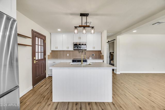 7256 E MCKELLIPS Road, Scottsdale, AZ 85257