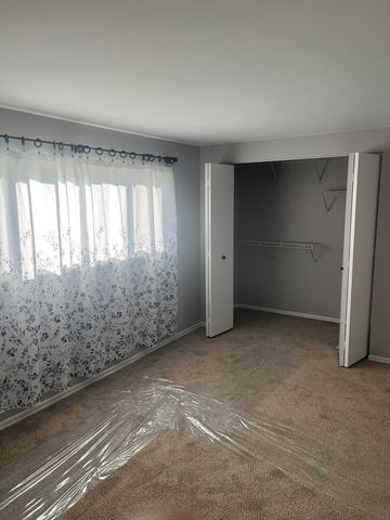 430 Mallview Lane, Bolingbrook, IL 60440