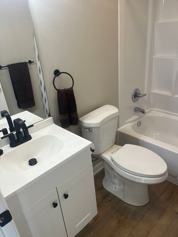 430 Mallview Lane, Bolingbrook, IL 60440