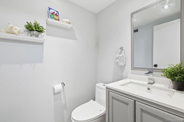 15 Stewart Place 1A, White Plains, NY 10603