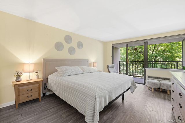 15 Stewart Place 1A, White Plains, NY 10603