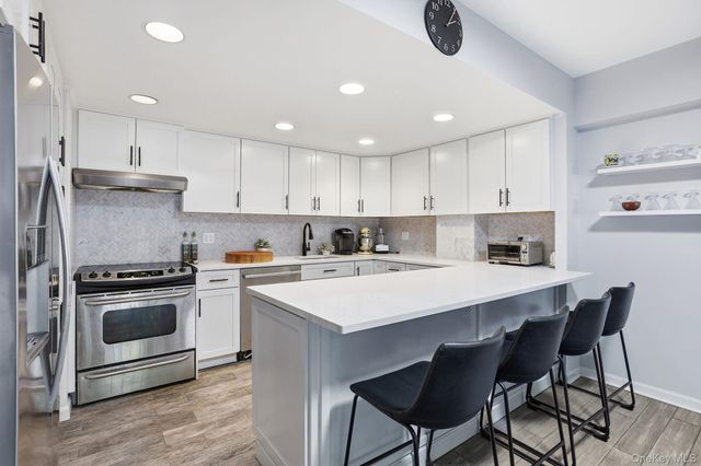 15 Stewart Place 1A, White Plains, NY 10603