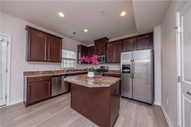 2801 Pointe View Dr, Adams Twp, PA 16046